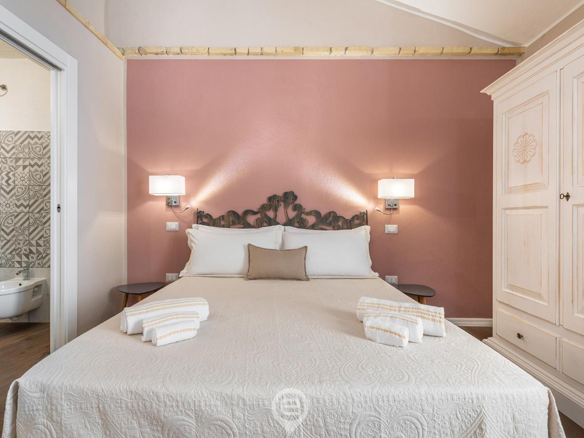 Promenade Boutique Rooms - City Centre 卡利亚里 外观 照片