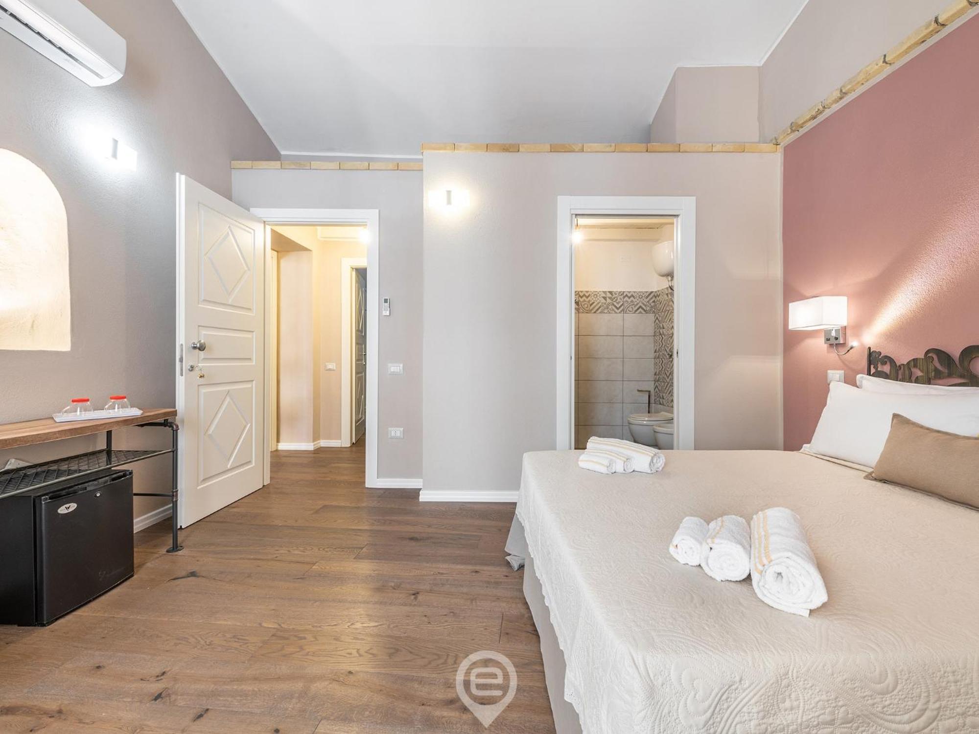 Promenade Boutique Rooms - City Centre 卡利亚里 外观 照片
